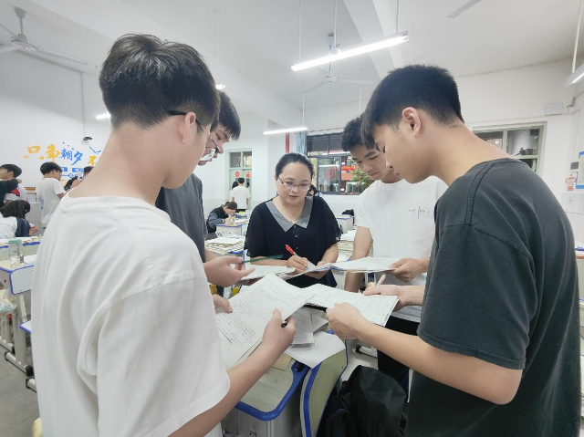 陈羽.png 陈羽.png