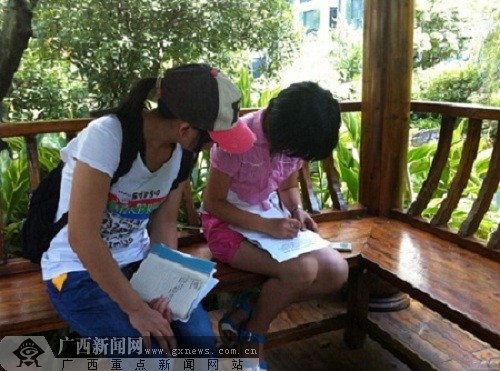 桂林电子科大“智联团队”践行志愿精神