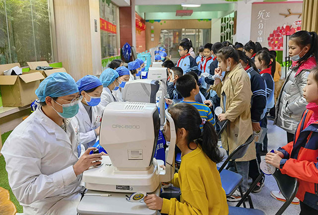 “拒毒防毒、近视防控”开学第一课公益活动走南宁市民乐路小学